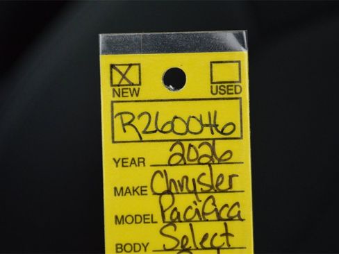 New 2026 Chrysler Pacifica Select image 35