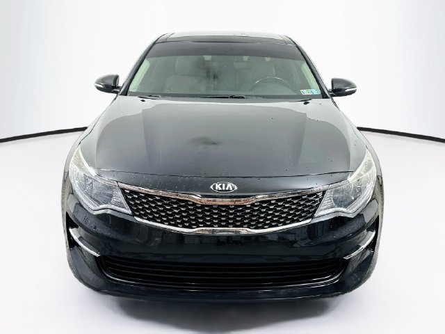 Used 2018 Kia Optima EX w/ Premium Package FWD image 2