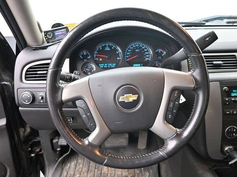 Used 2014 Chevrolet Silverado 2500 LTZ w/ LTZ Plus Package AWD/4WD image 21