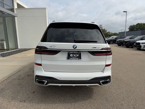 Used 2026 BMW X7 xDrive40i w/ Dynamic Handling Package AWD/4WD image 4