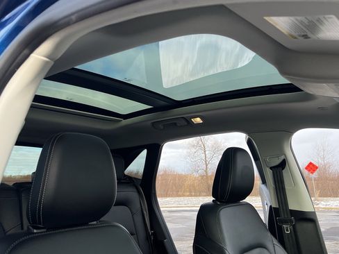 Used 2022 Ford Escape Titanium w/ Class II Trailer Tow Package image 29