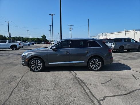 Used 2019 Audi Q7 3.0T Premium w/ Cold Weather Package AWD/4WD image 9