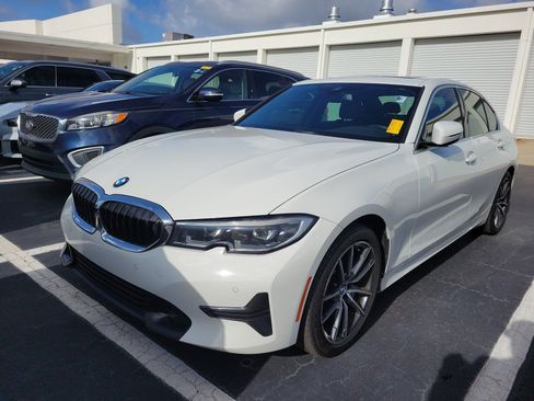 Used 2021 BMW 330i Sedan w/ Driving Assistance Package RWD image 1