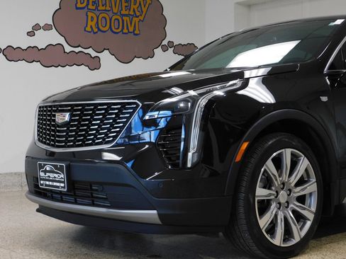 Used 2023 Cadillac XT4 Premium Luxury w/ Technology Package AWD/4WD image 15
