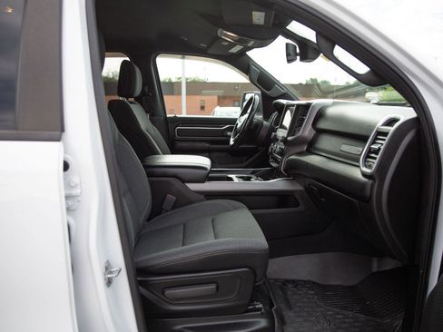 Used 2019 RAM 1500 Big Horn AWD/4WD image 25