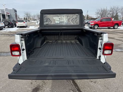 Certified 2021 Jeep Gladiator Sport image 28