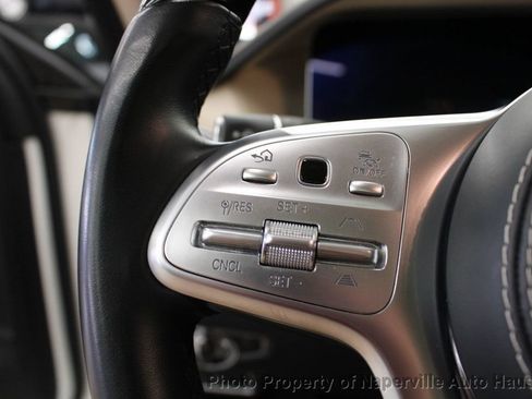 Used 2018 Mercedes-Benz Maybach S 560 4MATIC image 16