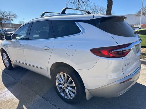 Used 2018 Buick Enclave Premium w/ Experience Buick Package image 4