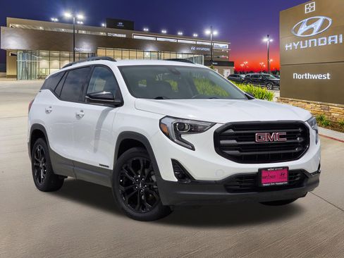 Used 2021 GMC Terrain SLT w/ Elevation Edition FWD image 3