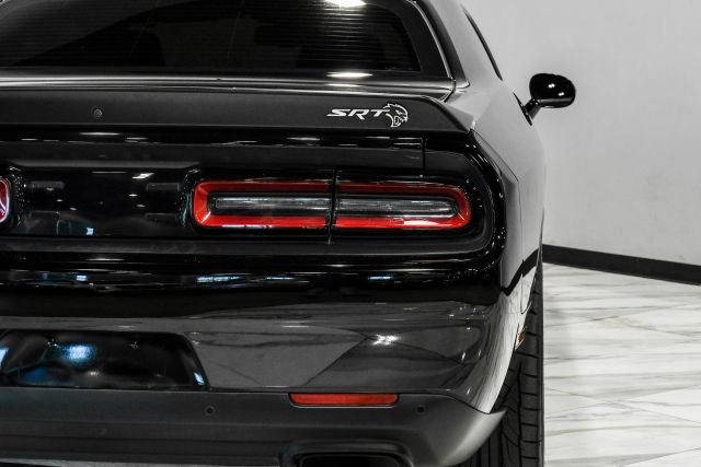 Used 2020 Dodge Challenger SRT Hellcat w/ Plus Package RWD image 38
