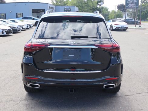 Used 2025 Mercedes-Benz GLE 450e 4MATIC w/ AMG Line Exterior image 7