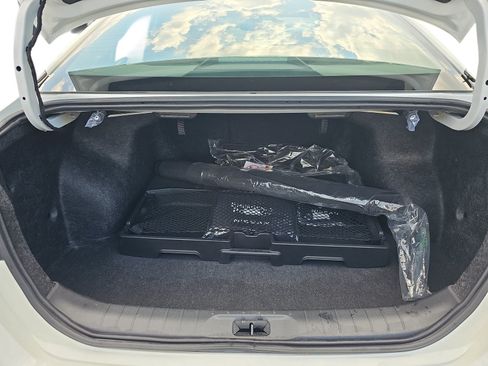 Used 2025 Nissan Altima 2.5 SV w/ SV Premium Package FWD image 26