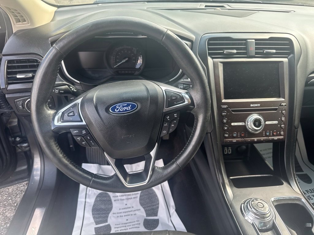 Used 2019 Ford Fusion Energi Titanium FWD image 29