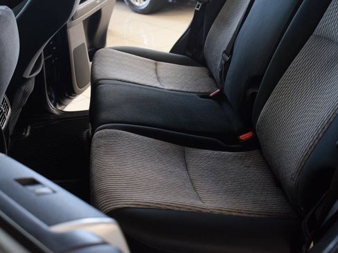 Used 2019 Toyota 4Runner SR5 AWD/4WD image 31