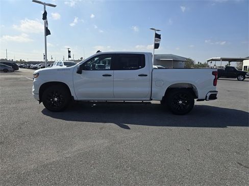 Used 2023 Chevrolet Silverado 1500 Custom image 8