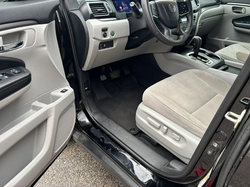 Used 2020 Honda Pilot EX image 19