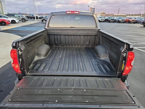 Used 2018 Toyota Tundra SR5 w/ TRD Off Road Package image 14