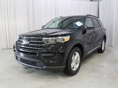 Used 2020 Ford Explorer XLT w/ Comfort Package AWD/4WD image 36