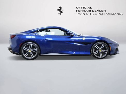 Certified 2022 Ferrari Portofino M image 7