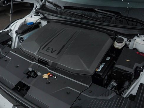 New 2026 Hyundai Ioniq 5 SEL image 7