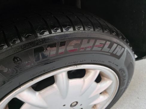 Used 1998 Mercedes-Benz E 320 Sedan image 30