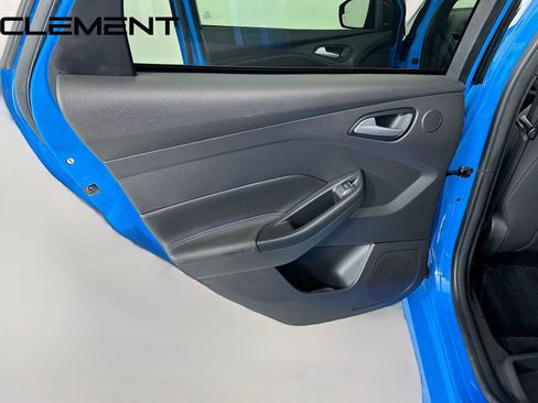 Used 2017 Ford Focus RS image 34