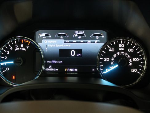 Used 2018 Ford F150 Lariat w/ Equipment Group 501A Mid image 29