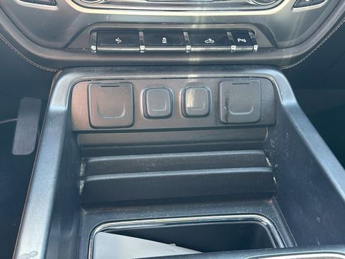 Used 2018 Chevrolet Silverado 1500 LTZ w/ Texas Edition AWD/4WD image 10