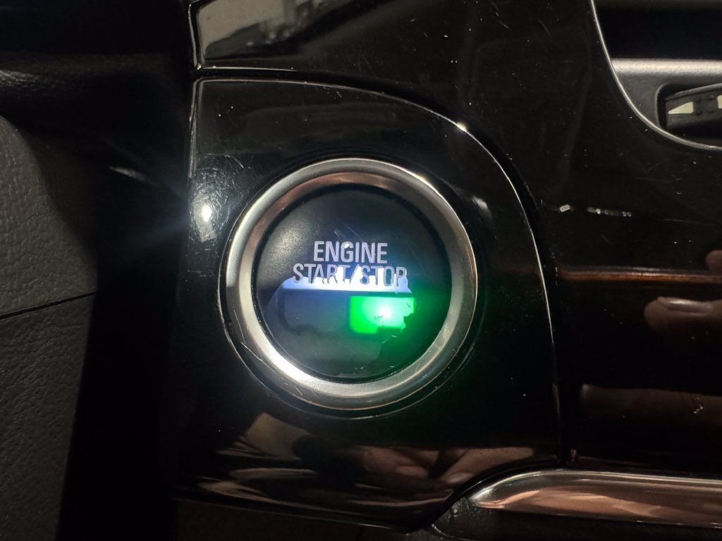 Used 2019 Buick Encore Essence FWD image 39