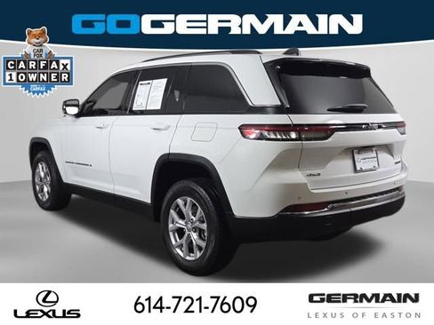 Used 2022 Jeep Grand Cherokee Limited image 11