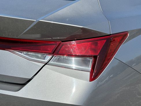 Used 2023 Hyundai Elantra SEL w/ Convenience Package FWD image 26