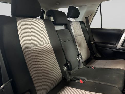 Used 2016 Toyota 4Runner SR5 AWD/4WD image 25