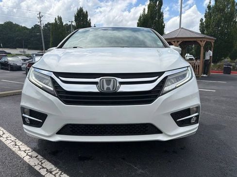 Used 2020 Honda Odyssey Elite image 3
