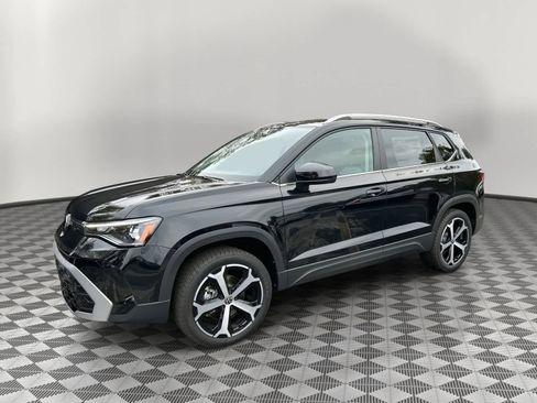 New 2026 Volkswagen Taos SEL image 7