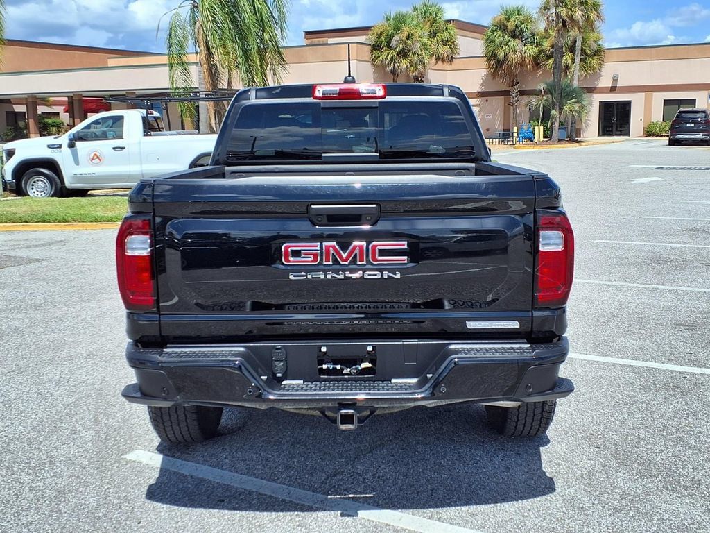 Used 2025 GMC Canyon Elevation w/ Convenience Package AWD/4WD image 6