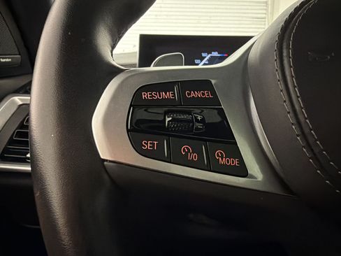 Used 2024 BMW X5 sDrive40i w/ M Sport Package RWD image 18