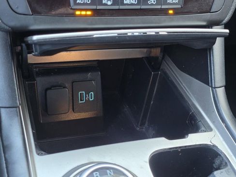 Used 2020 Ford Explorer XLT w/ Class III Trailer Tow Package image 26