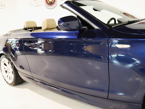 Used 2012 BMW 135i Convertible image 10