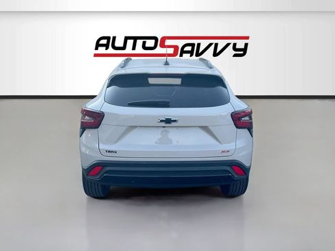 Used 2026 Chevrolet Trax RS w/ Sunroof Package FWD image 6