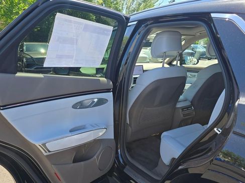 Used 2023 Toyota 4Runner SR5 Premium w/ Moonroof Package AWD/4WD image 14