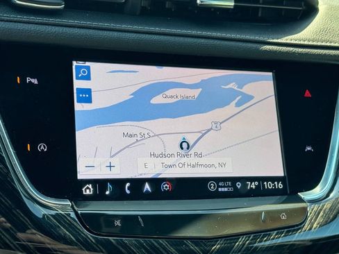 Used 2022 Cadillac XT6 Premium Luxury AWD/4WD image 34