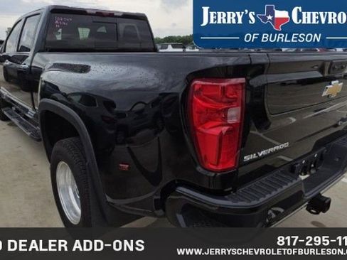 Used 2026 Chevrolet Silverado 3500 High Country w/ High Country Premium Package AWD/4WD image 5