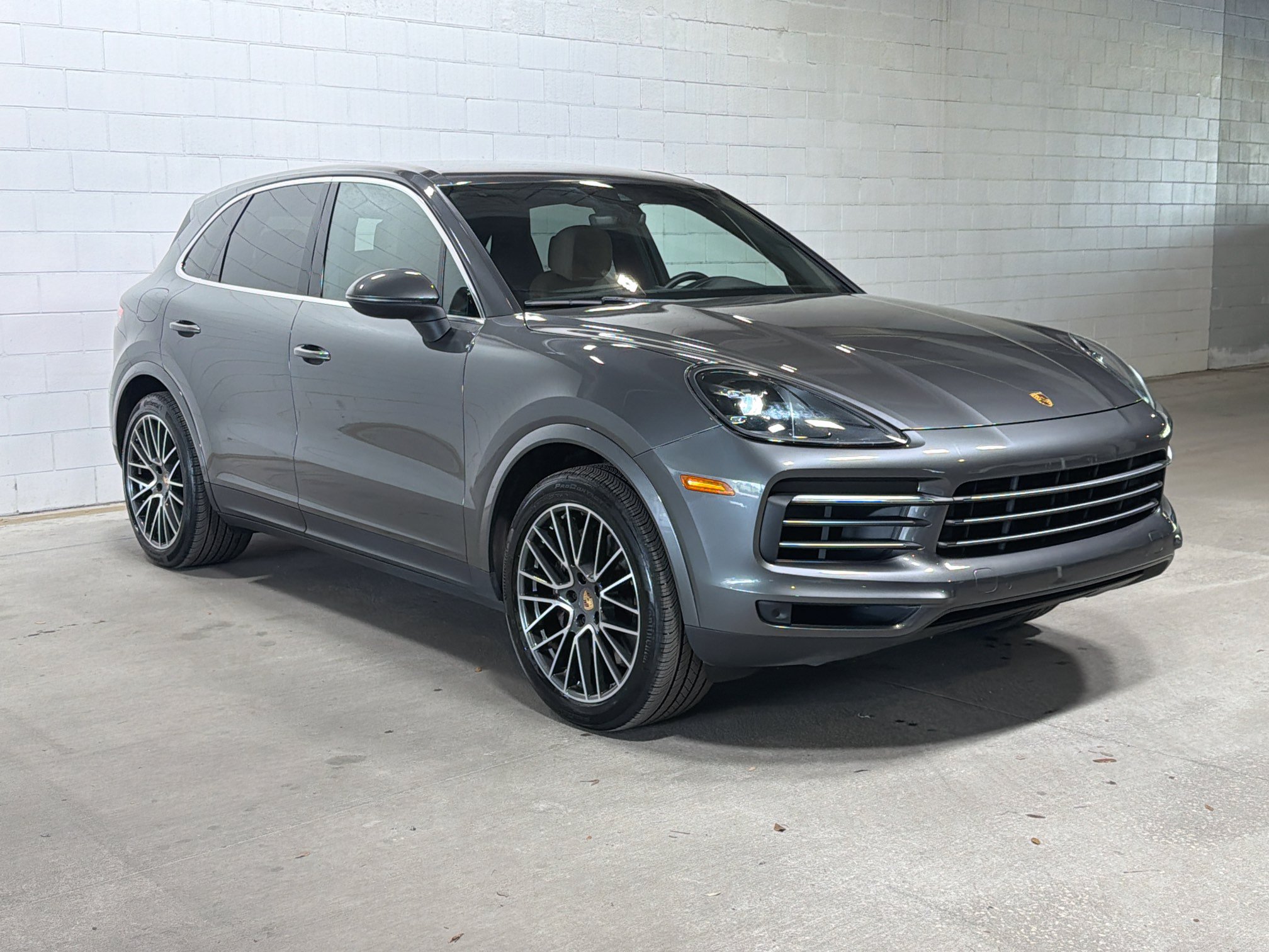 Certified 2023 Porsche Cayenne AWD/4WD image 6