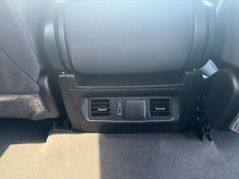 Used 2026 Chevrolet Silverado 1500 LT AWD/4WD image 37