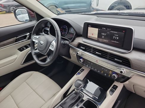 Used 2020 Kia Telluride EX w/ Towing Package FWD image 8