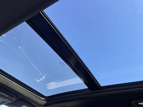 Used 2023 Cadillac XT5 Premium Luxury image 21