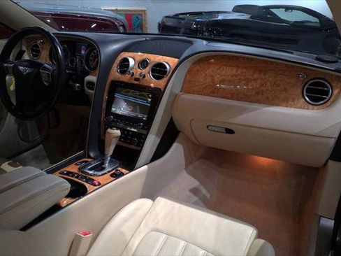 Used 2014 Bentley Continental GT image 16