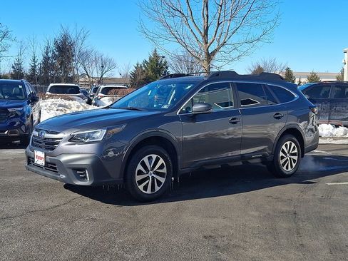 Used 2020 Subaru Outback Premium image 3