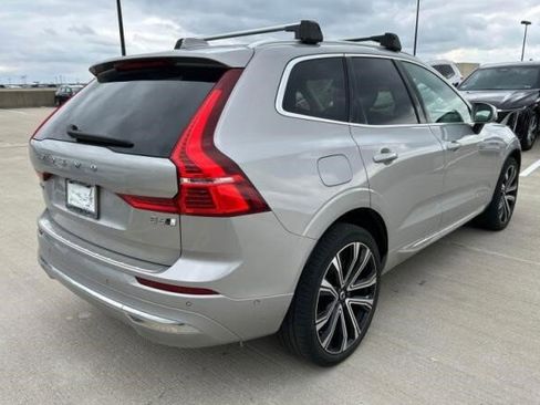 Used 2023 Volvo XC60 B6 Ultimate w/ Protection Package Premier image 5