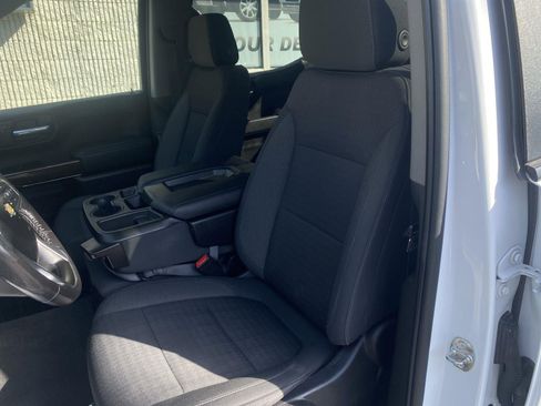 Used 2022 Chevrolet Silverado 1500 LT image 47